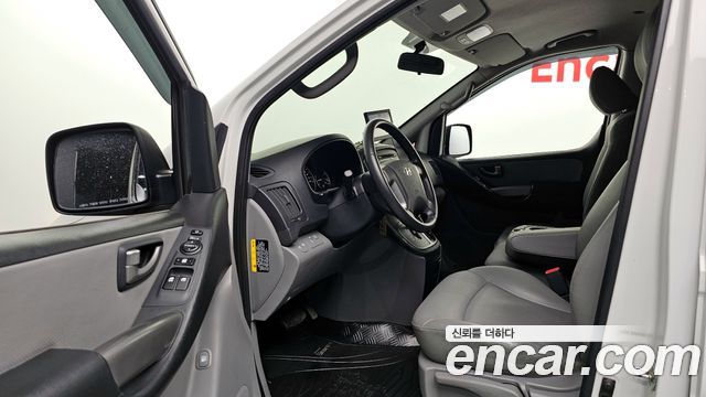 Hyundai Starex 2020 — photo 11