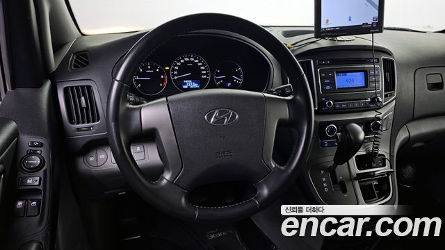 Hyundai Starex 2020 — photo 13