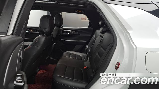 Chevrolet Korea Trailblazer 2021 — photo 12