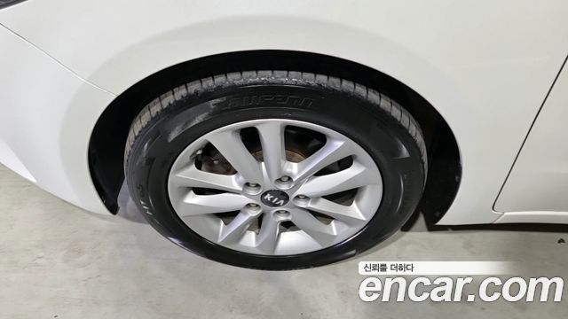 Kia K3 2016 — photo 5