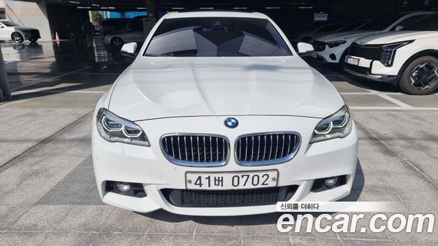 BMW 5-Series 2016 — photo 1