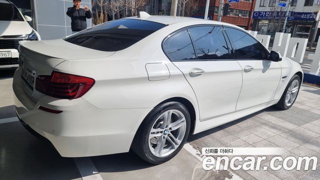 BMW 5-Series 2016 — photo 8