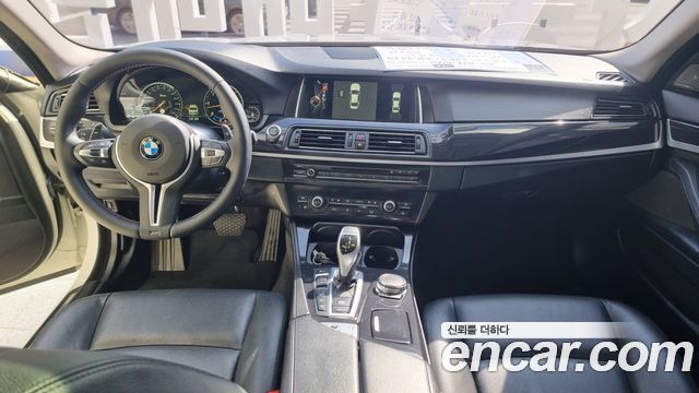 BMW 5-Series 2016 — photo 12