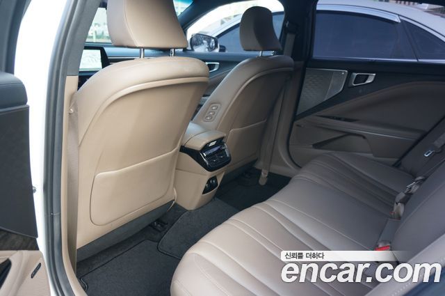 Kia K8 2023 — photo 15
