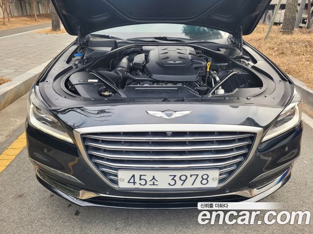 Genesis G80 2017 — photo 1
