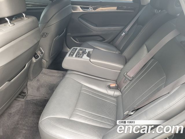 Genesis G80 2017 — photo 9
