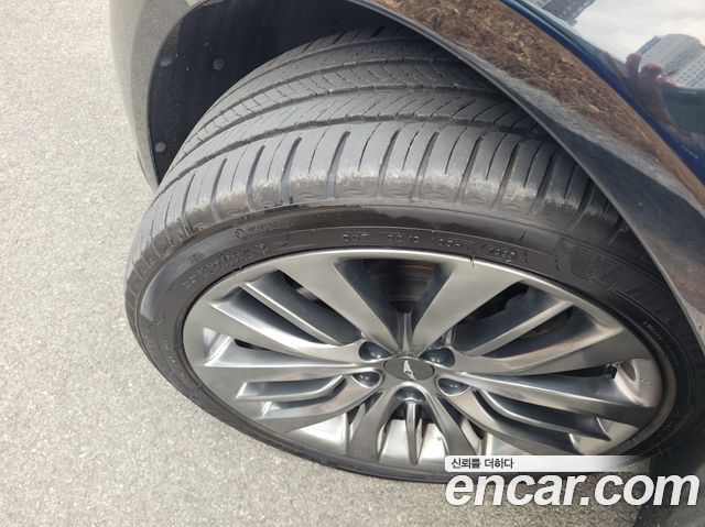 Genesis G80 2017 — photo 20