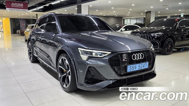 Audi e-tron 2022 — photo 3