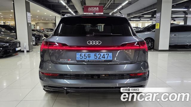 Audi e-tron 2022 — photo 4