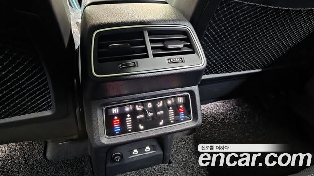 Audi e-tron 2022 — photo 19