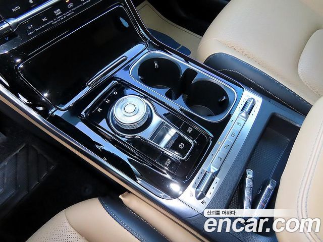 Kia Canival 2021 — photo 11