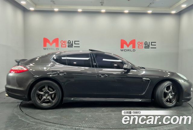 Porsche Panamera 2011 — photo 4