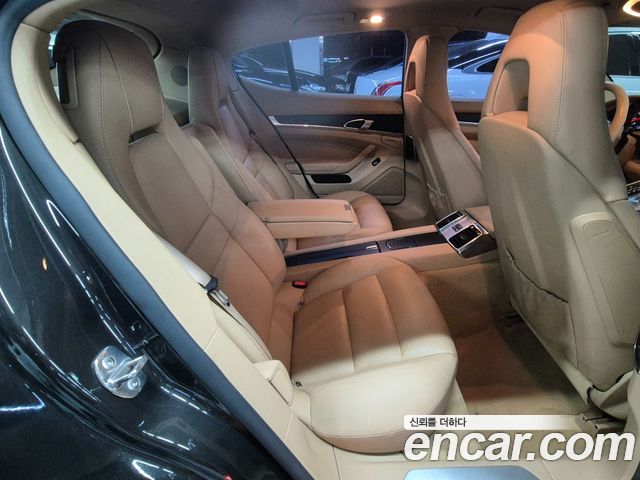 Porsche Panamera 2011 — photo 15