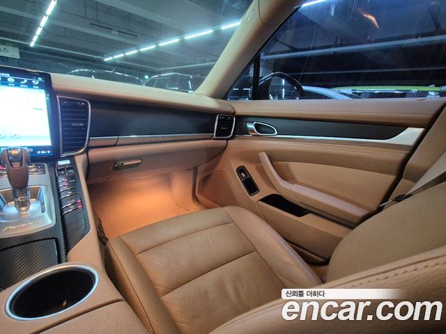 Porsche Panamera 2011 — photo 16
