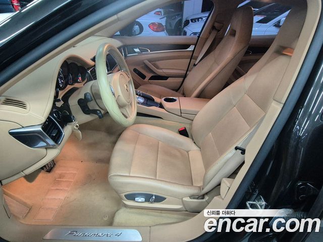Porsche Panamera 2011 — photo 18