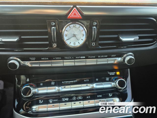 Genesis EQ900 2016 — photo 11