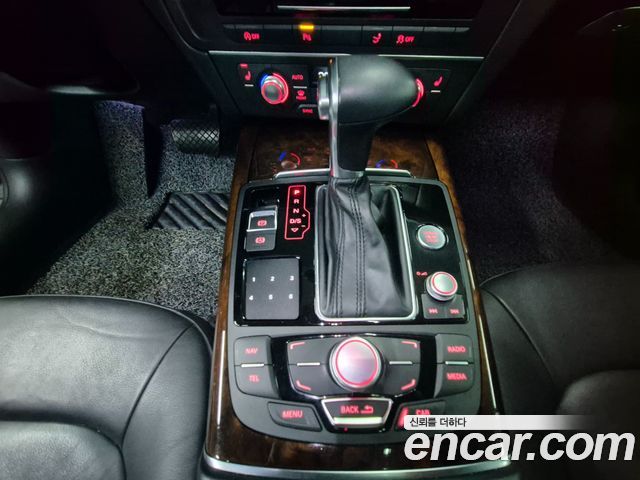 Audi A7 2014 — photo 9