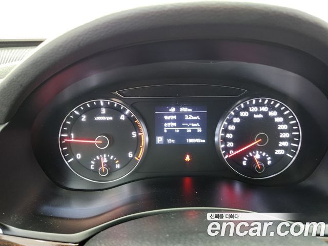 Kia K7 2018 — photo 13