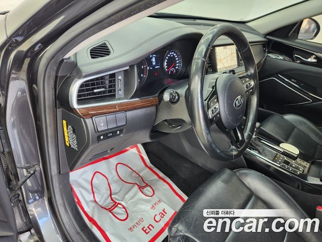 Kia K7 2018 — photo 17