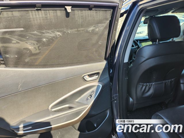 Hyundai Santafe 2016 — photo 11