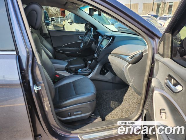 Hyundai Santafe 2016 — photo 12