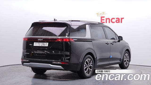 Kia Canival 2022 — photo 2