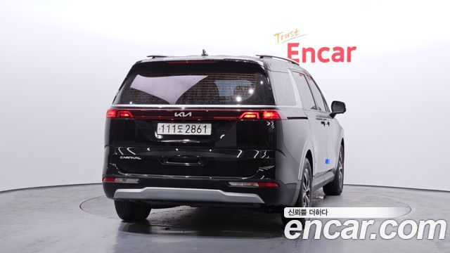 Kia Canival 2022 — photo 4