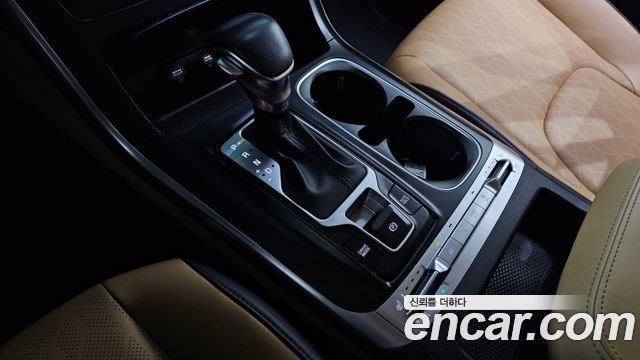 Kia Canival 2022 — photo 9