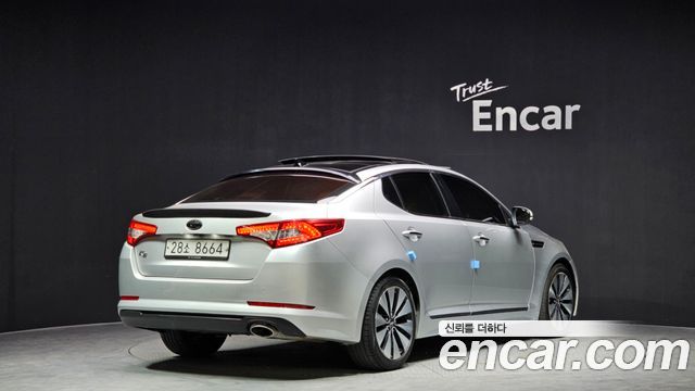 Kia K5 2011 — photo 2