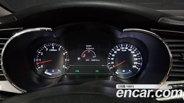 Kia K5 2011 — photo 8