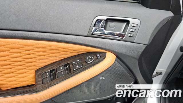 Kia K5 2011 — photo 19