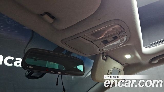 Kia K5 2011 — photo 20