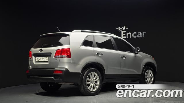Kia Sorento 2010 — photo 2