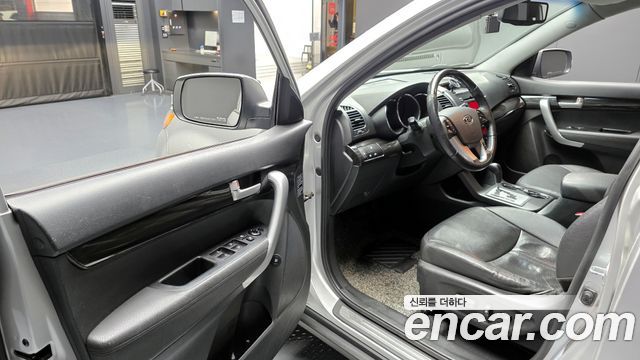 Kia Sorento 2010 — photo 11