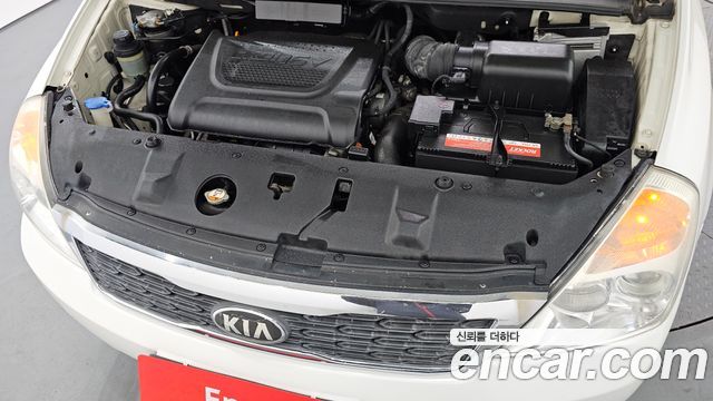 Kia Canival 2014 — photo 6
