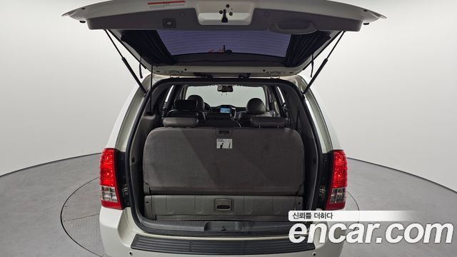 Kia Canival 2014 — photo 20