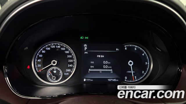 Genesis GV70 2021 — photo 8