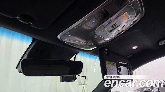 Genesis GV70 2021 — photo 17