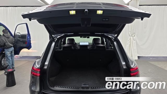 Genesis GV70 2021 — photo 20