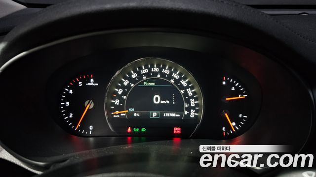 Kia Sorento 2015 — photo 8