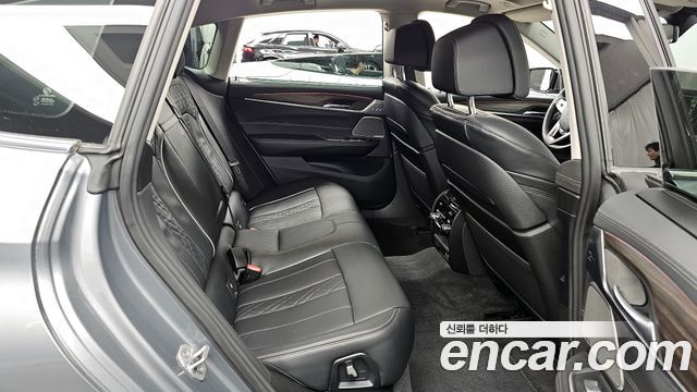 BMW Gran Turismo 2023 — photo 12
