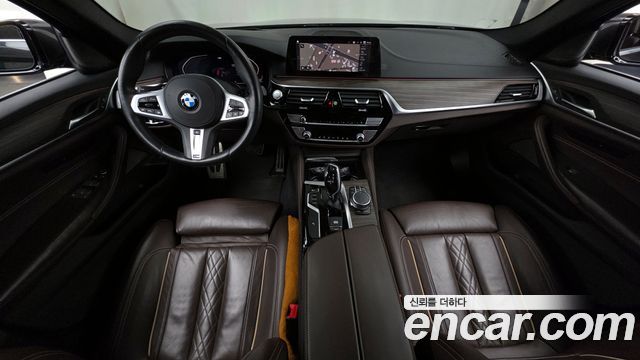 BMW 5-Series 2020 — photo 7