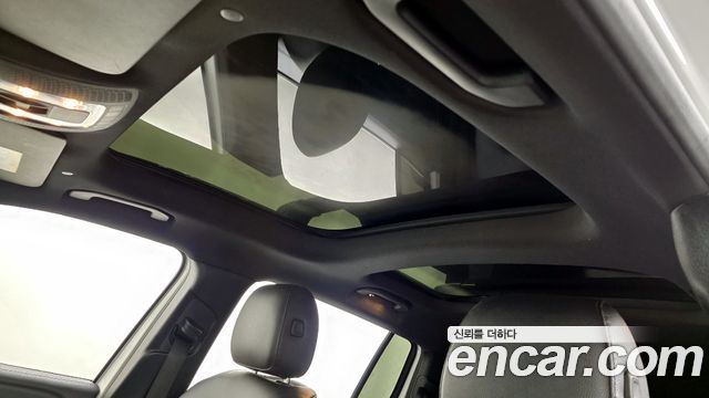 Mercedes-Benz GLB-Class 2020 — photo 18