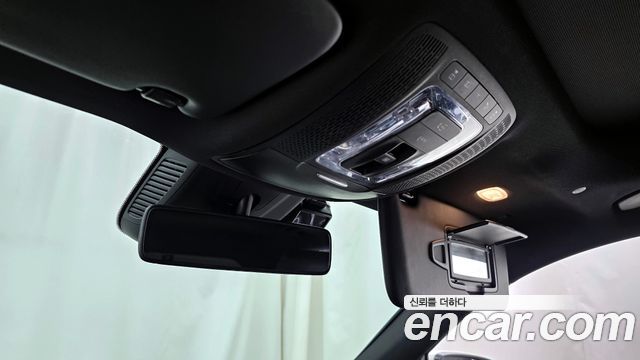 Mercedes-Benz GLB-Class 2020 — photo 19