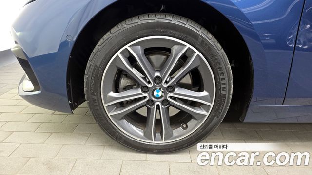 BMW 1-Series 2021 — photo 5
