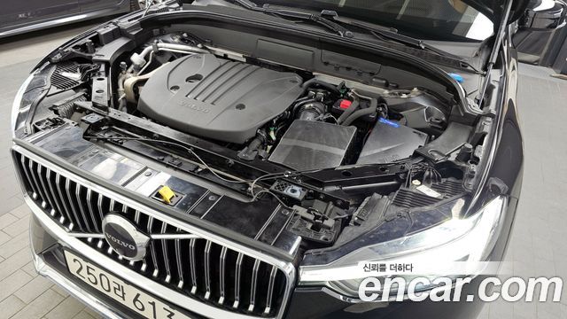 Volvo XC60 2022 — photo 6