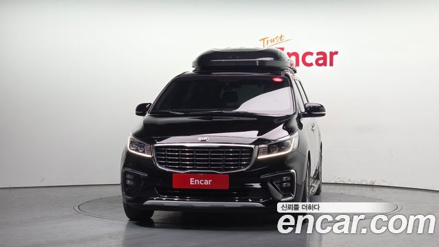 Kia Canival 2019 — photo 3