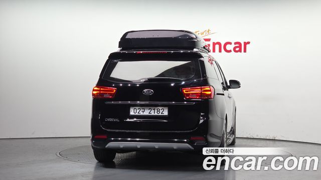 Kia Canival 2019 — photo 4