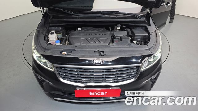 Kia Canival 2019 — photo 6