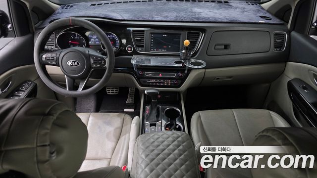 Kia Canival 2019 — photo 7